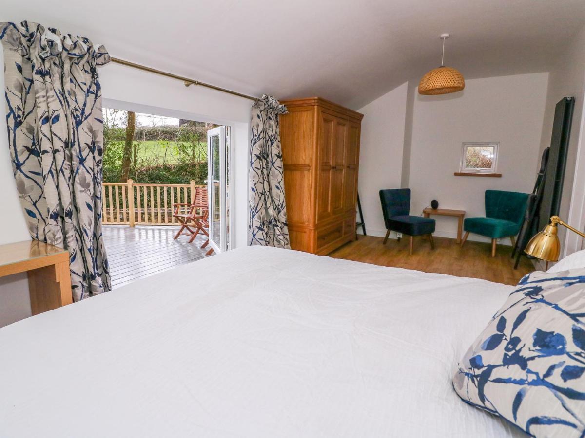 Crooked Hill Cottage Ammanford Bagian luar foto
